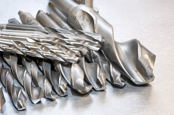 Selecting the appropriate drill bit for drilling metals and plastic